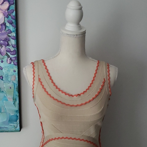 NEW Herve Leger Hanah Fit and Flare Dress … - Picture 4 of 10